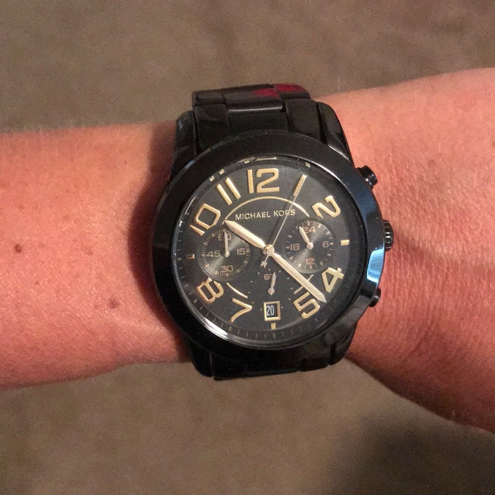 Michael Kors Black & Gold Bradshaw Watch